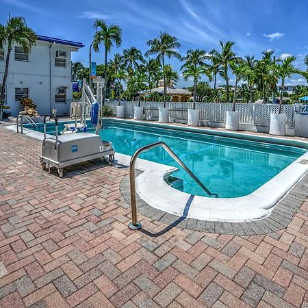 Blue Strawberry By The Sea Hotel Lauderdale-by-the-Sea Exterior foto