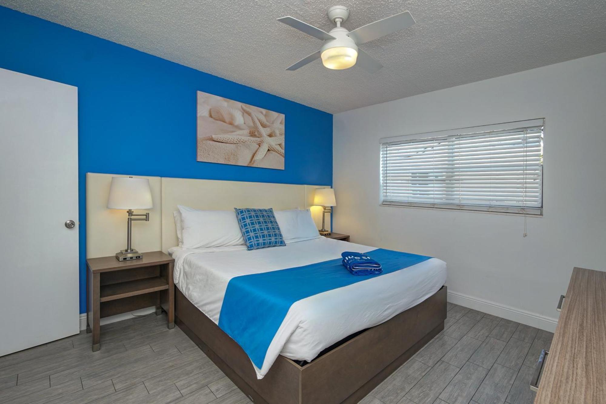 Blue Strawberry By The Sea Hotel Lauderdale-by-the-Sea Exterior foto