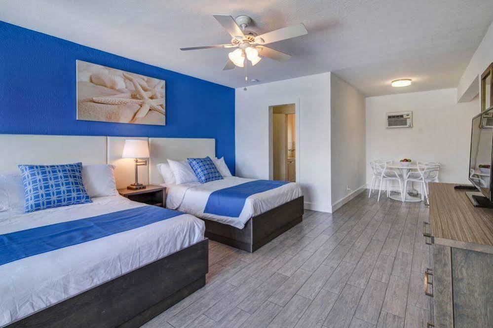 Blue Strawberry By The Sea Hotel Lauderdale-by-the-Sea Exterior foto