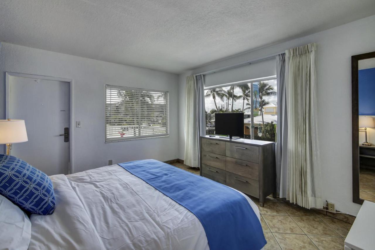 Blue Strawberry By The Sea Hotel Lauderdale-by-the-Sea Exterior foto