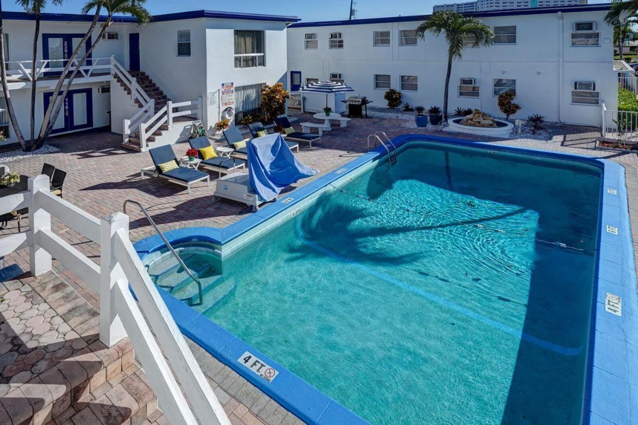 Blue Strawberry By The Sea Hotel Lauderdale-by-the-Sea Exterior foto