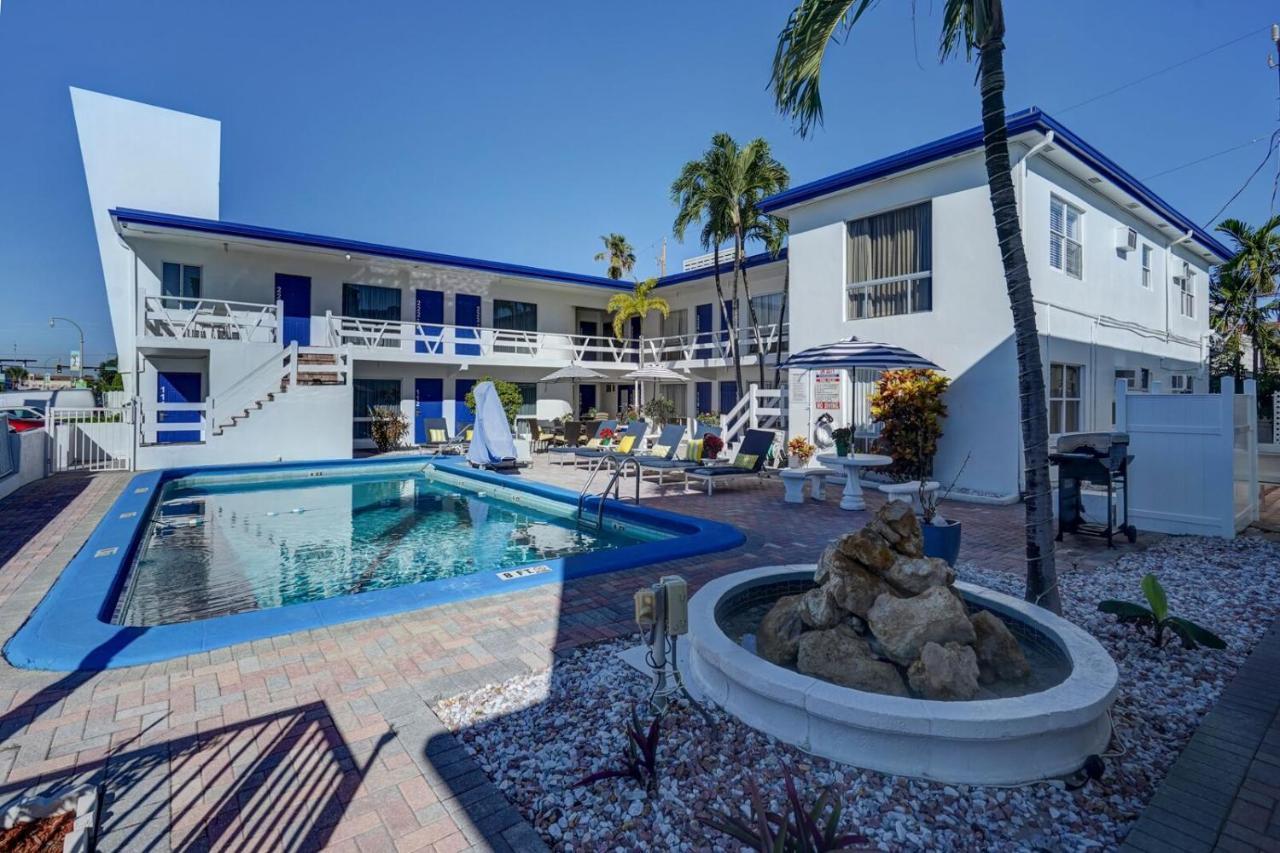 Blue Strawberry By The Sea Hotel Lauderdale-by-the-Sea Exterior foto