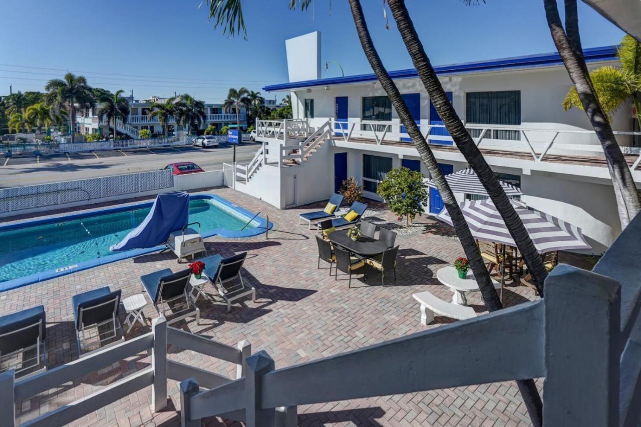 Blue Strawberry By The Sea Hotel Lauderdale-by-the-Sea Exterior foto